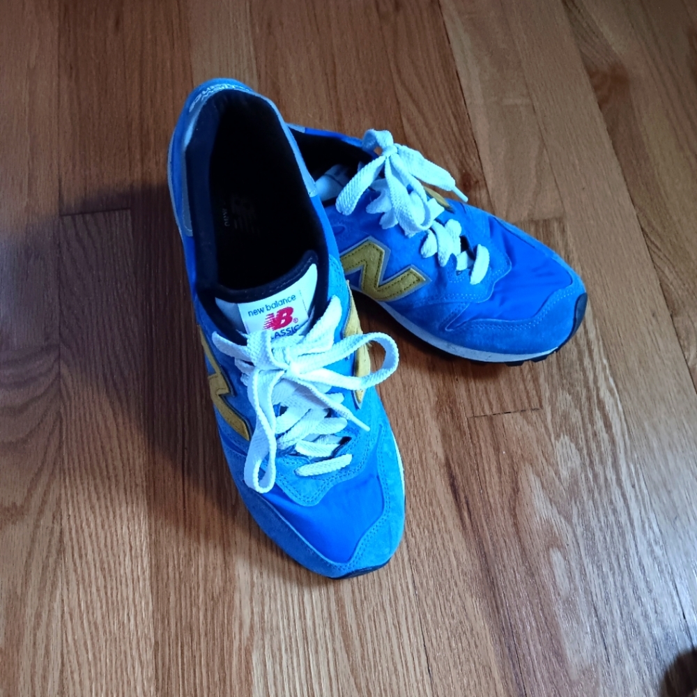 To many shoes